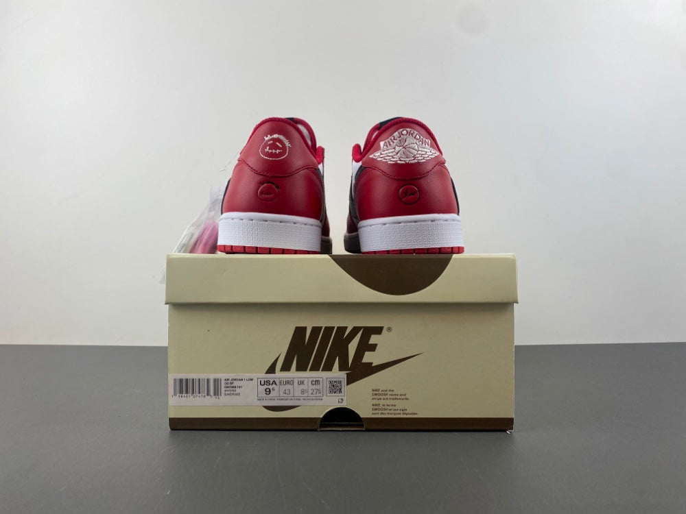 Travis Scott x Air Jordan 1 Low Chicago